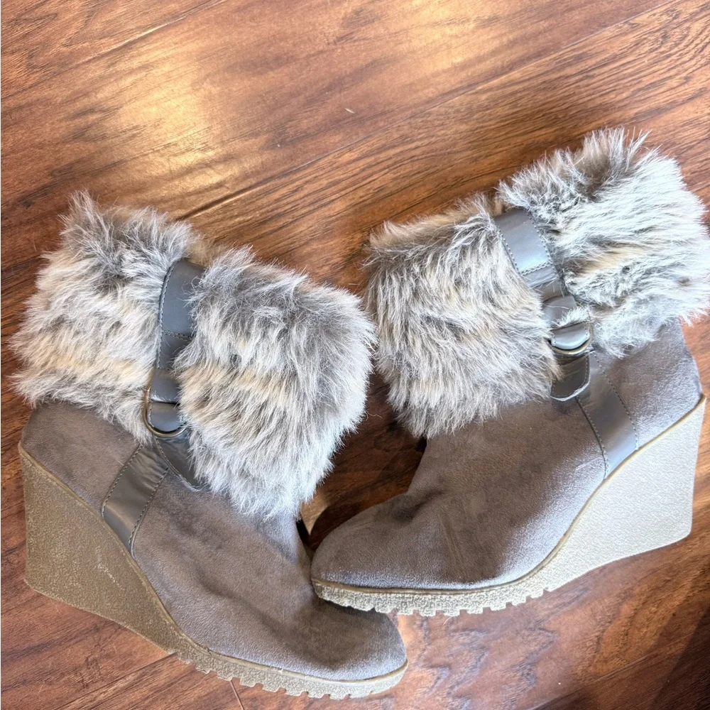 Gray Faux Fur Women's Wedge Boots